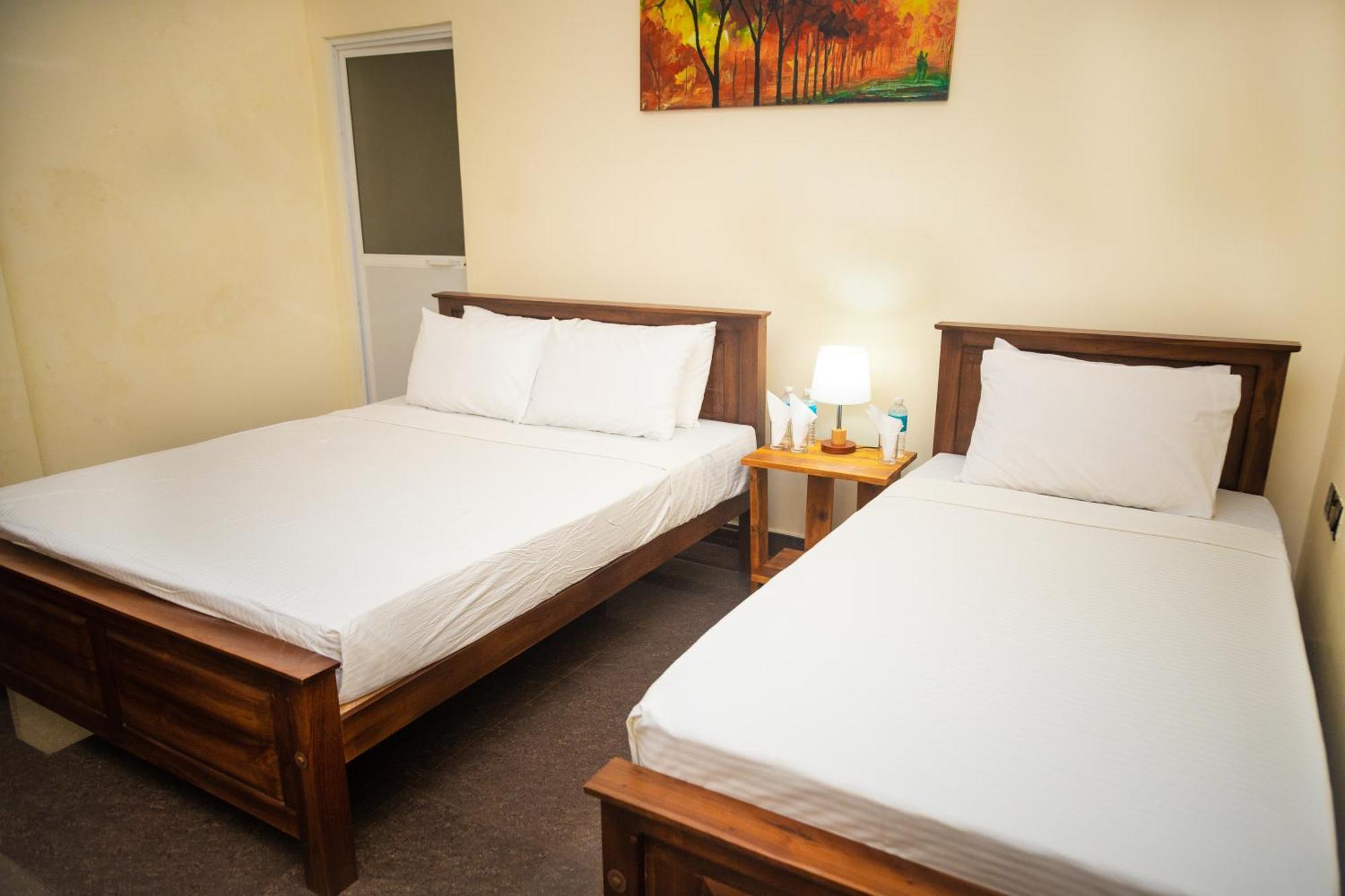 Marathona Tourist Resort - Anuradhapura Εξωτερικό φωτογραφία