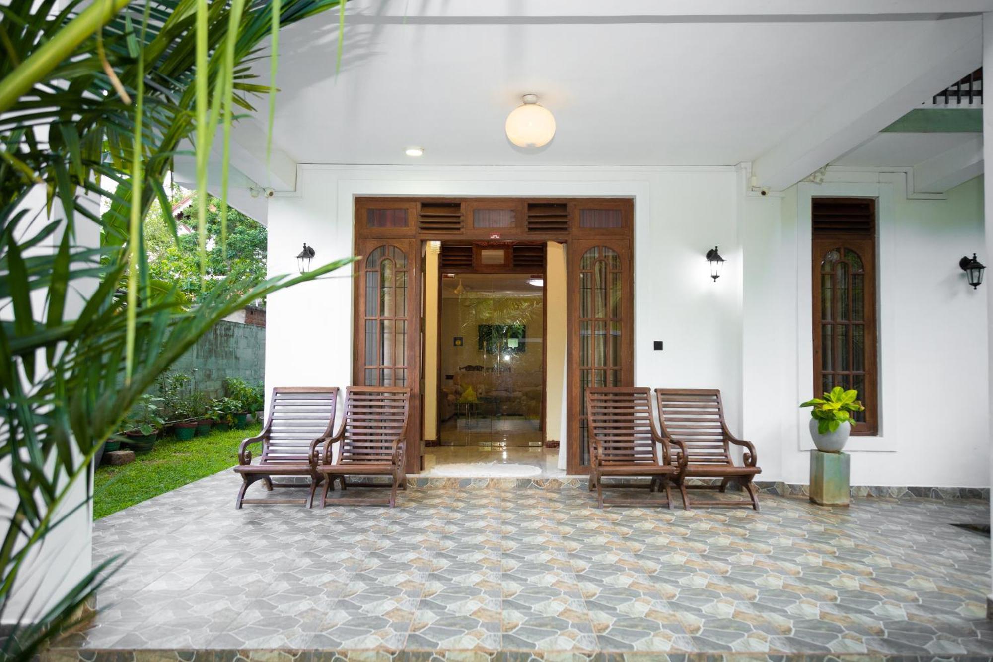 Marathona Tourist Resort - Anuradhapura Εξωτερικό φωτογραφία